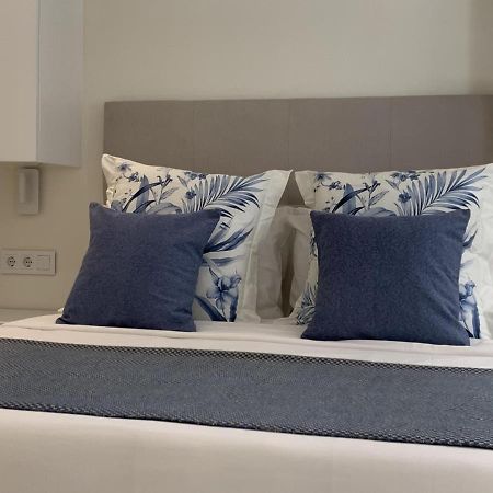 Sitges Spaces Oasis Suites- 4 Bedroom, 4 Ensuite Bathrooms, Terrace, Pool, Sitges Centre ภายนอก รูปภาพ