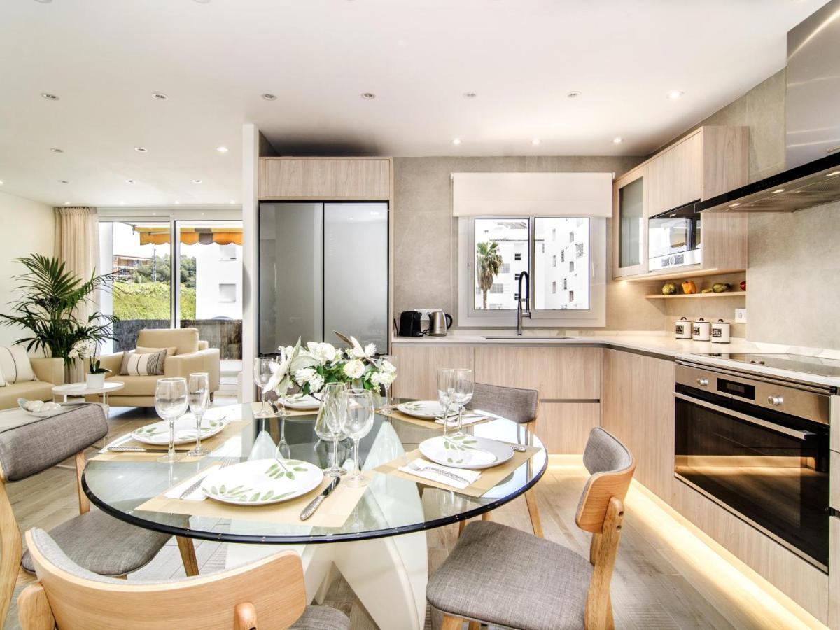 Sitges Spaces Oasis Suites- 4 Bedroom, 4 Ensuite Bathrooms, Terrace, Pool, Sitges Centre ภายนอก รูปภาพ