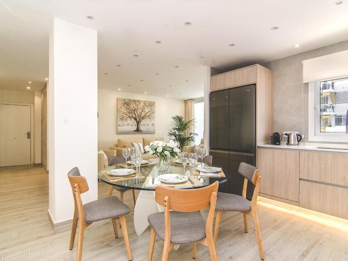 Sitges Spaces Oasis Suites- 4 Bedroom, 4 Ensuite Bathrooms, Terrace, Pool, Sitges Centre ภายนอก รูปภาพ