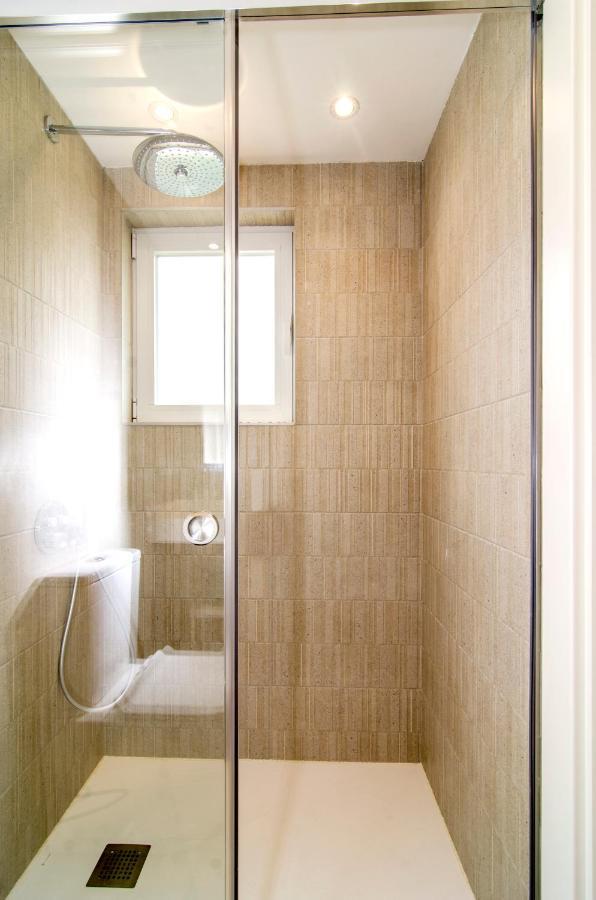 Sitges Spaces Oasis Suites- 4 Bedroom, 4 Ensuite Bathrooms, Terrace, Pool, Sitges Centre ภายนอก รูปภาพ