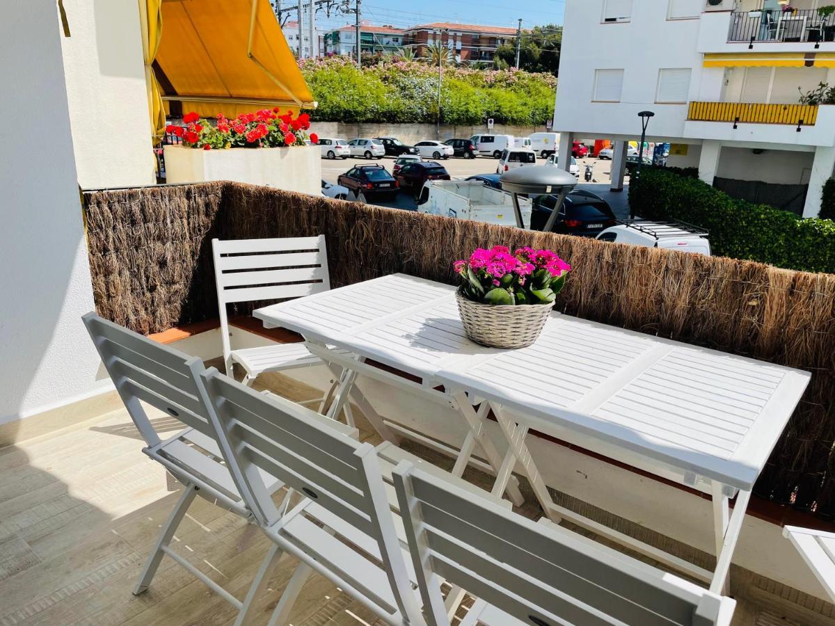 Sitges Spaces Oasis Suites- 4 Bedroom, 4 Ensuite Bathrooms, Terrace, Pool, Sitges Centre ภายนอก รูปภาพ